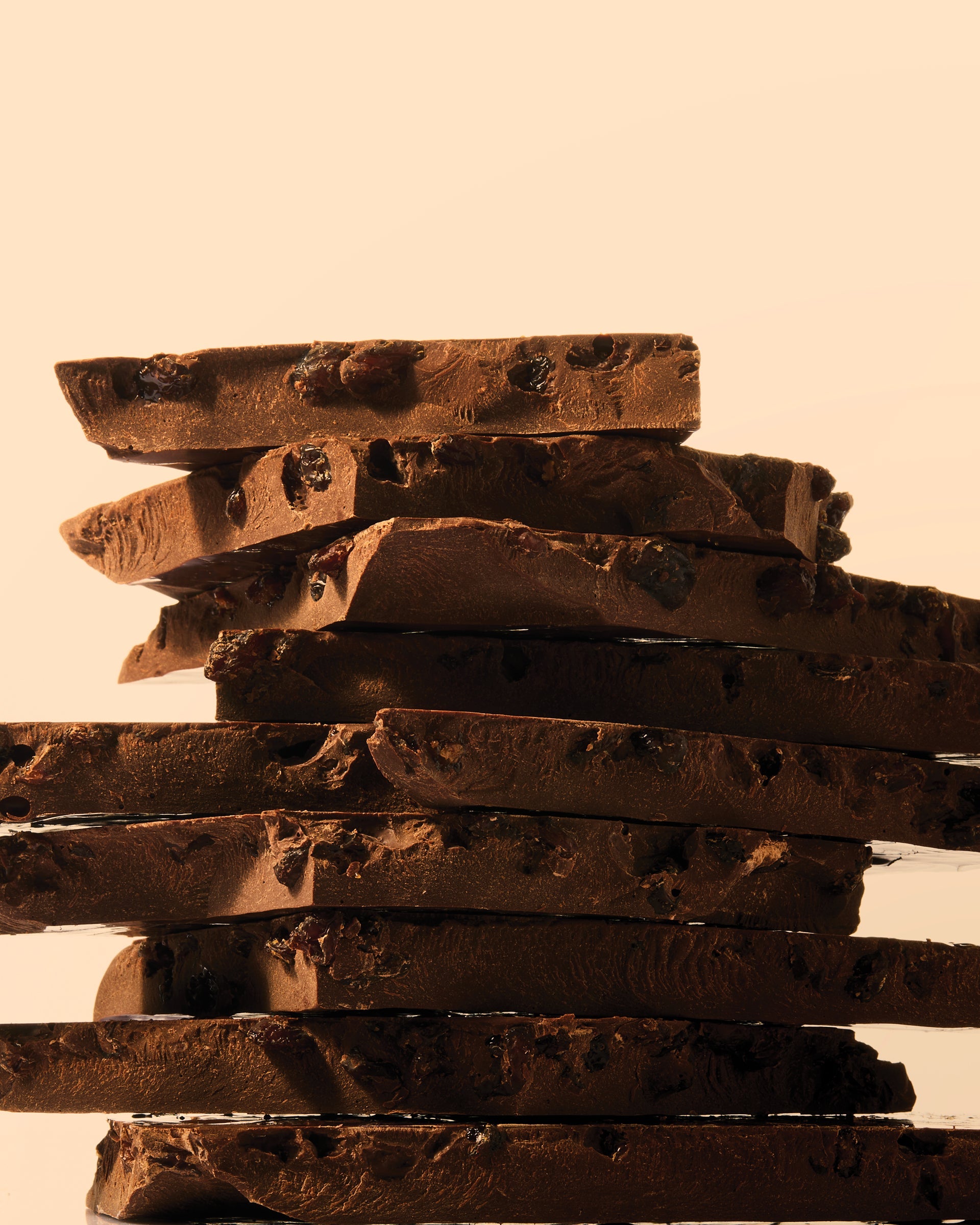 Rhum & Raisin Chocolate 150g - by Suestro