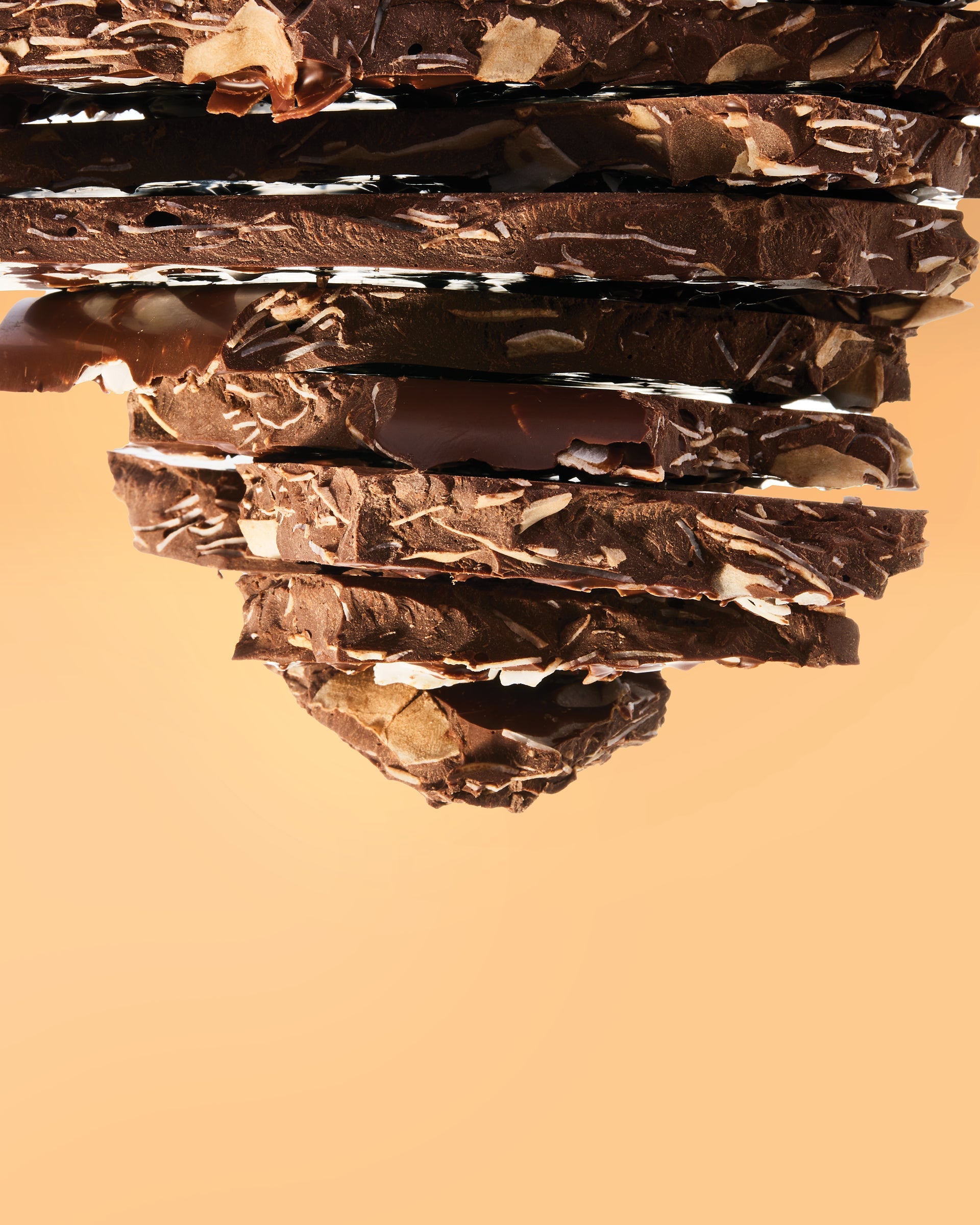 Coconut Chip Chocolate 150g - by Suestro